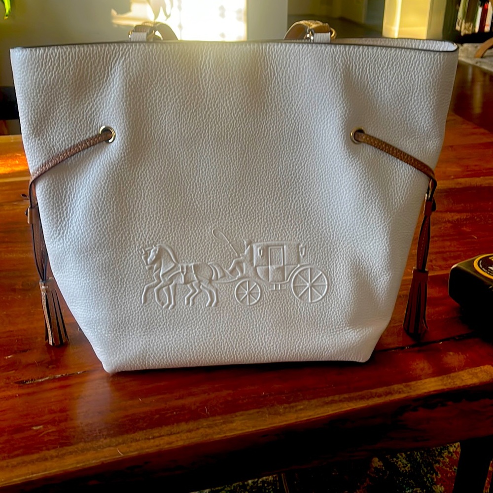 Coach Bag - White and Tan pebble leather.